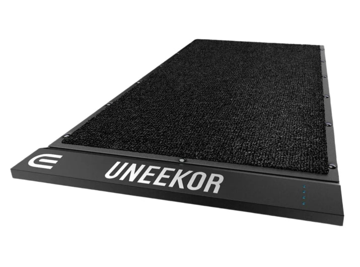 Uneekor EYE XO2 All-In Golf Simulator / Launch Monitor